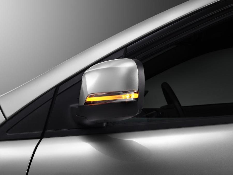 Детали экстерьера Proton Preve 2012 года  (фото 14 из 33)